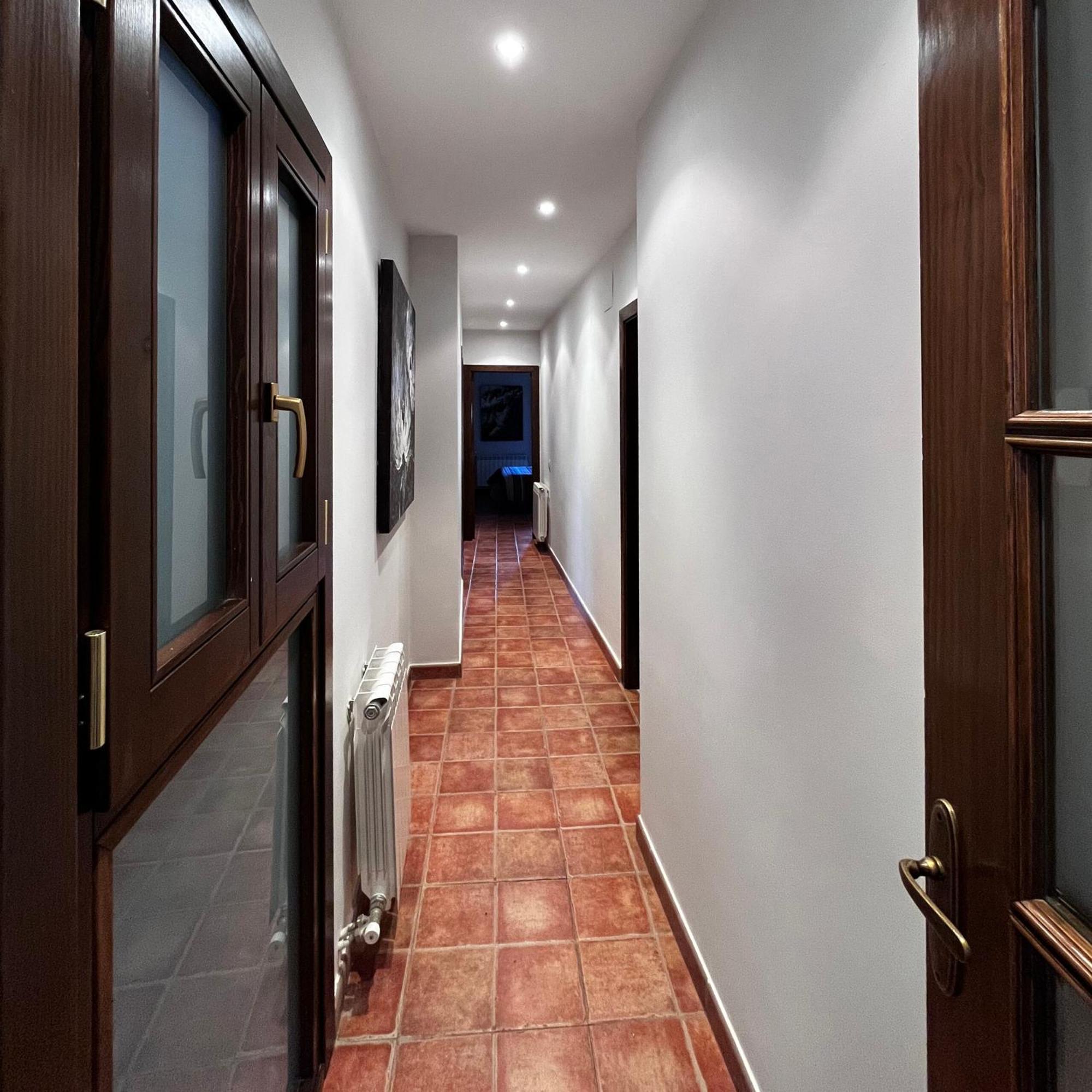 Apartamentos Angelus Plaza Mayor De Graus Bagian luar foto